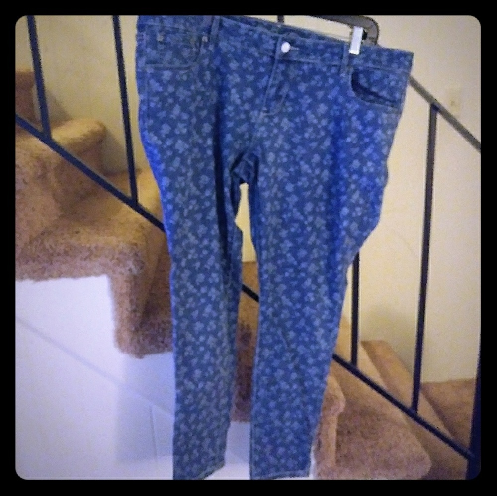 Old Navy Rockstar Floral Print Jeans